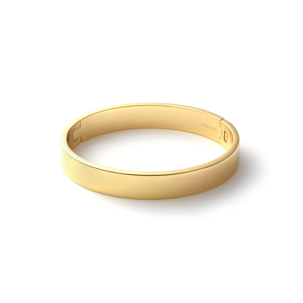 Golden bangle bracelet