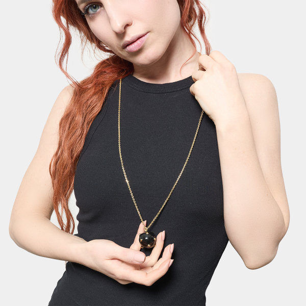 Collana con Mina grande nera
