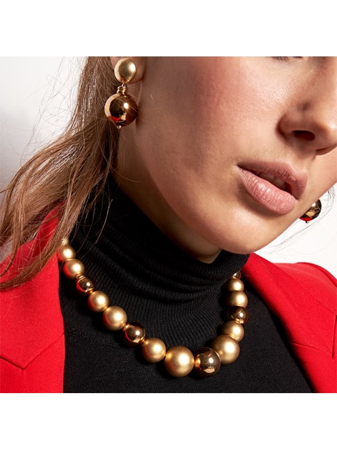 Bead chain necklace