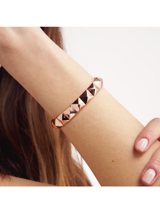 Pink bangle Piramidi