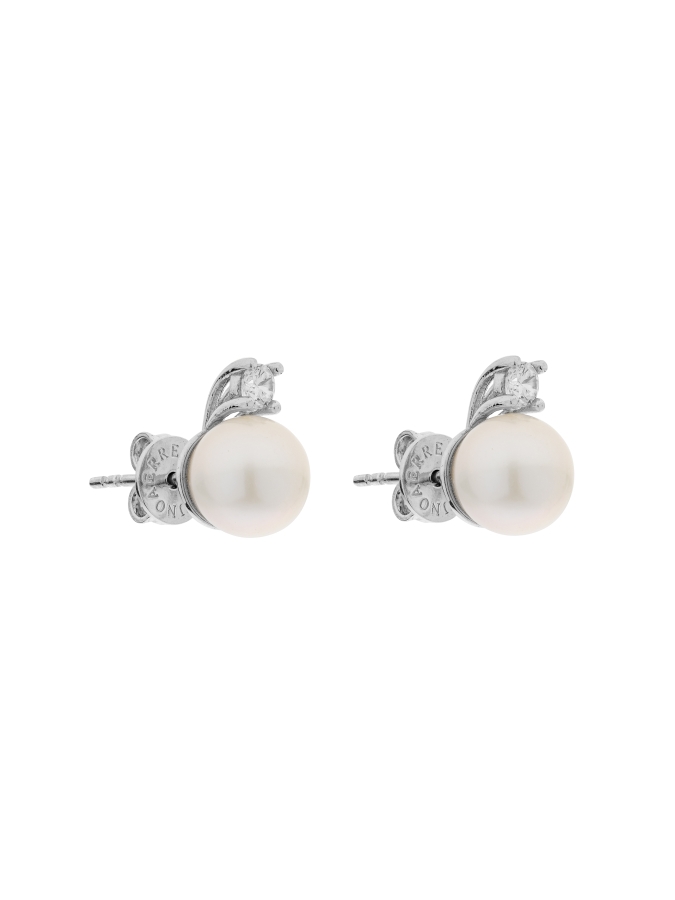 Orecchini in argento con perle