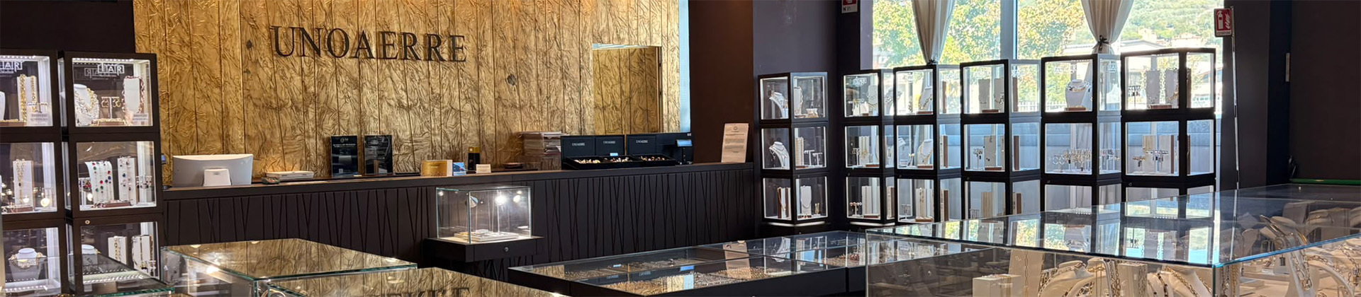 Showroom UNOAERRE